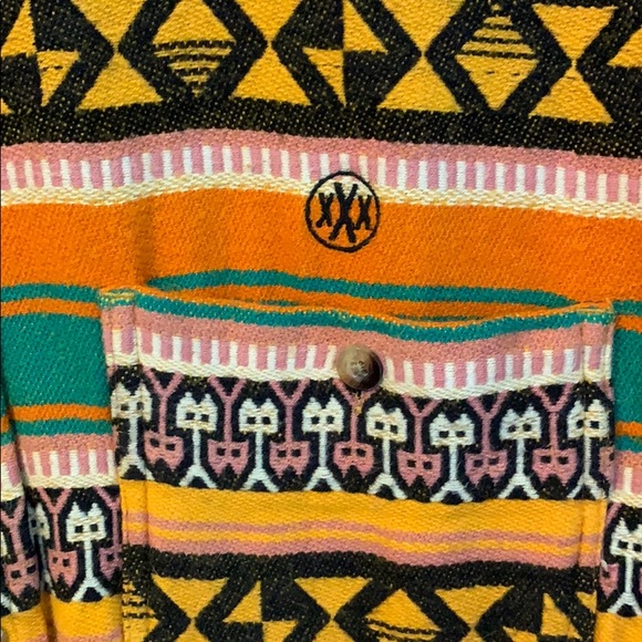 Men’s flannel button down - Picture 2 of 5